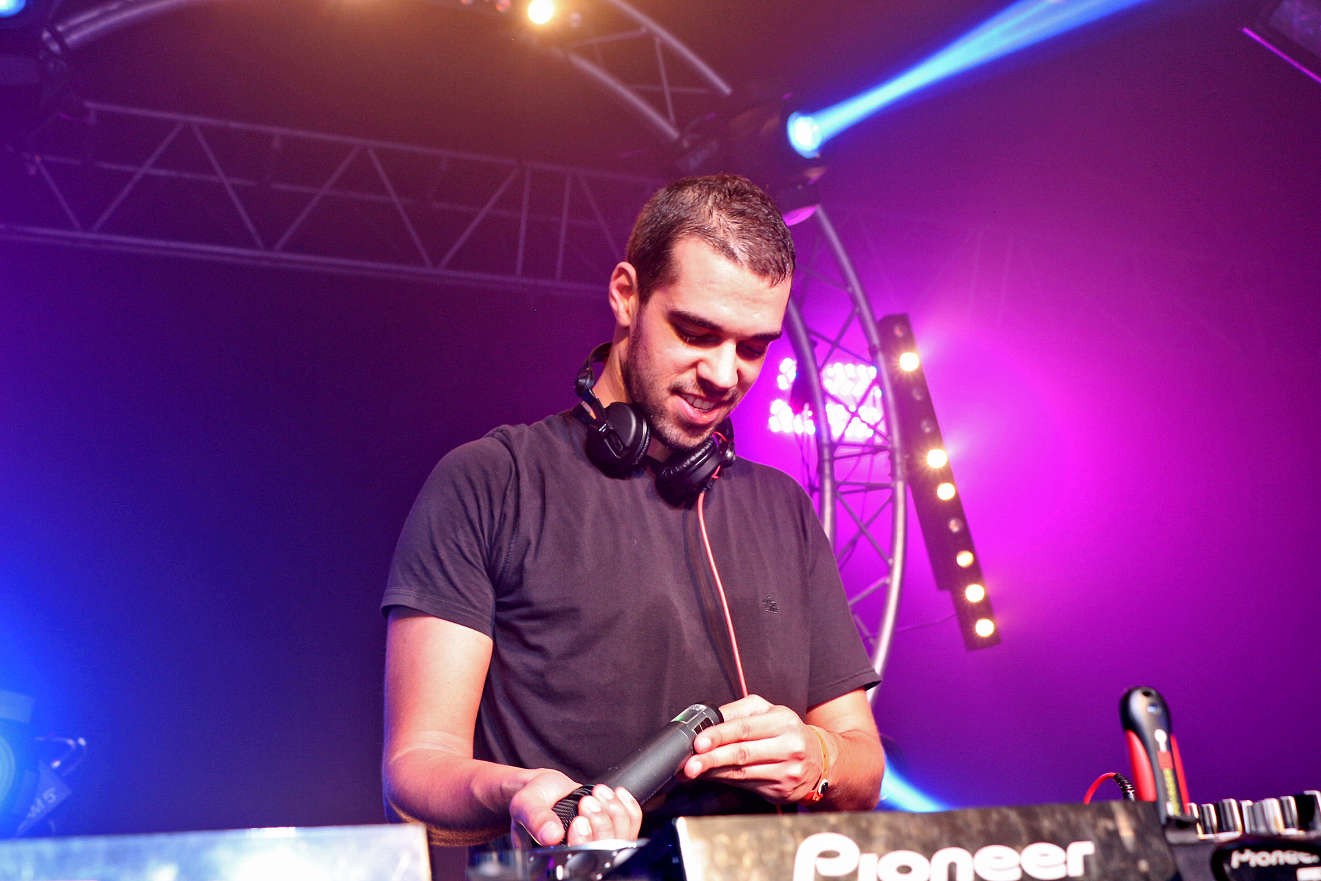 Comment devenir DJ professionnel ?