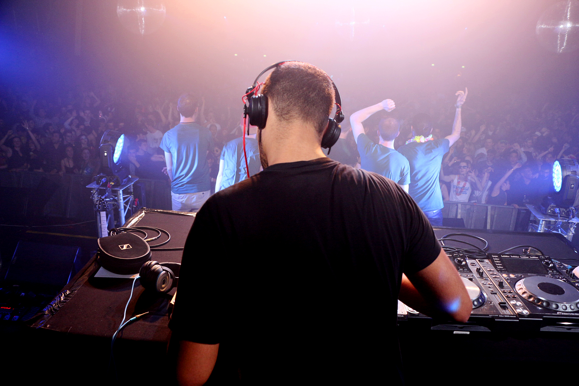 Comment gérer le stress avant une soirée DJ ?