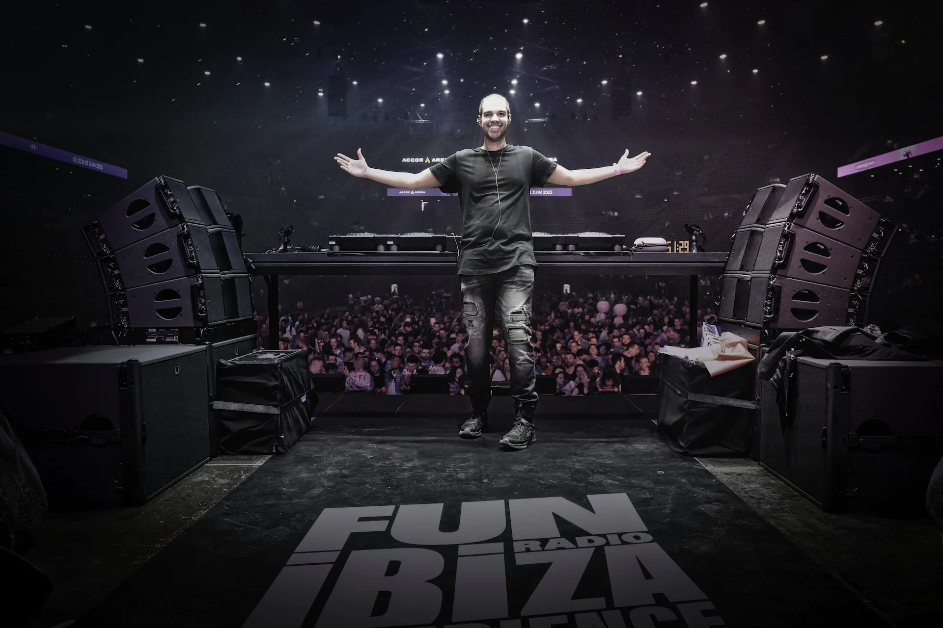 Jeremi en concert au Fun Radio Ibiza Experience